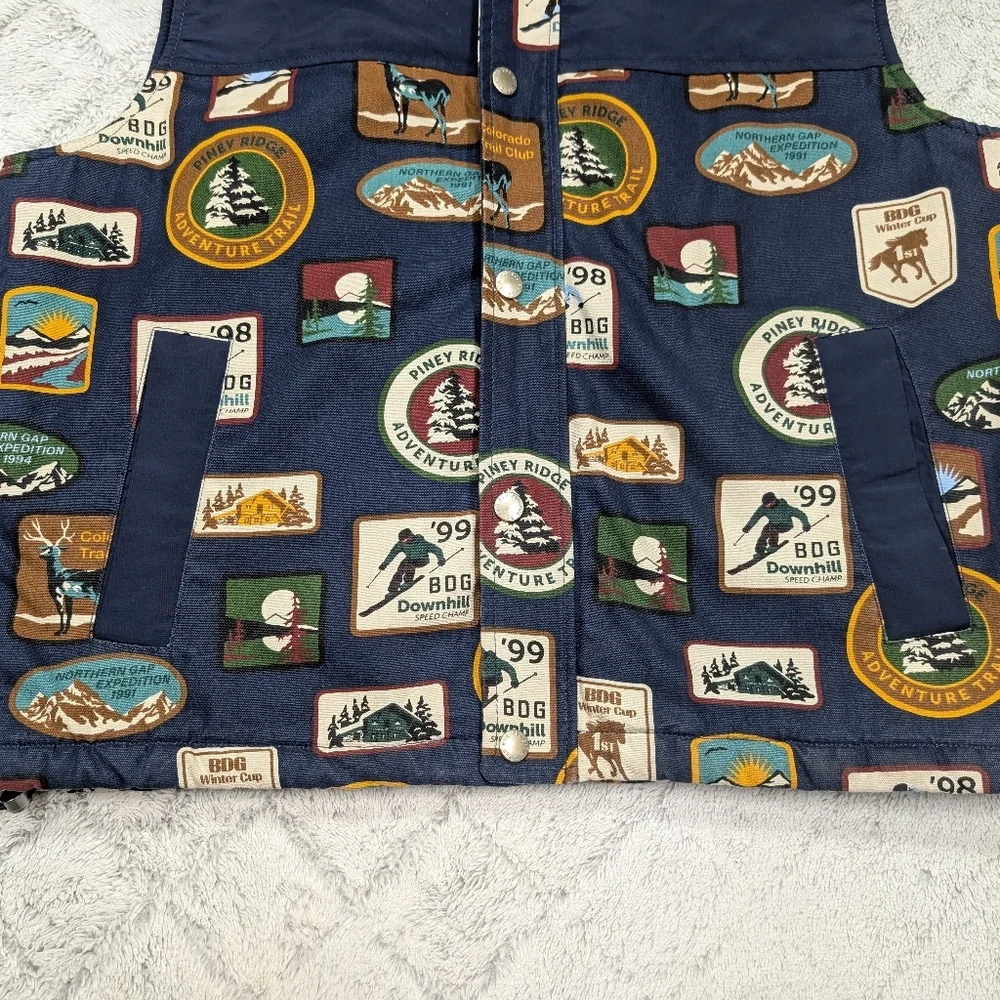 BDG Vest Jacket Mens L Blue Blocked Mock Ski Travel Patches Retro Sherpa Lined